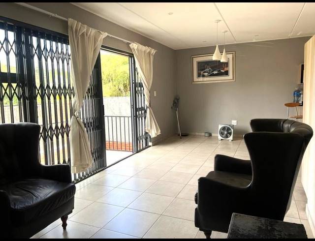 3 BEDROOM DUPLEX FOR SALE IN FERNDALE